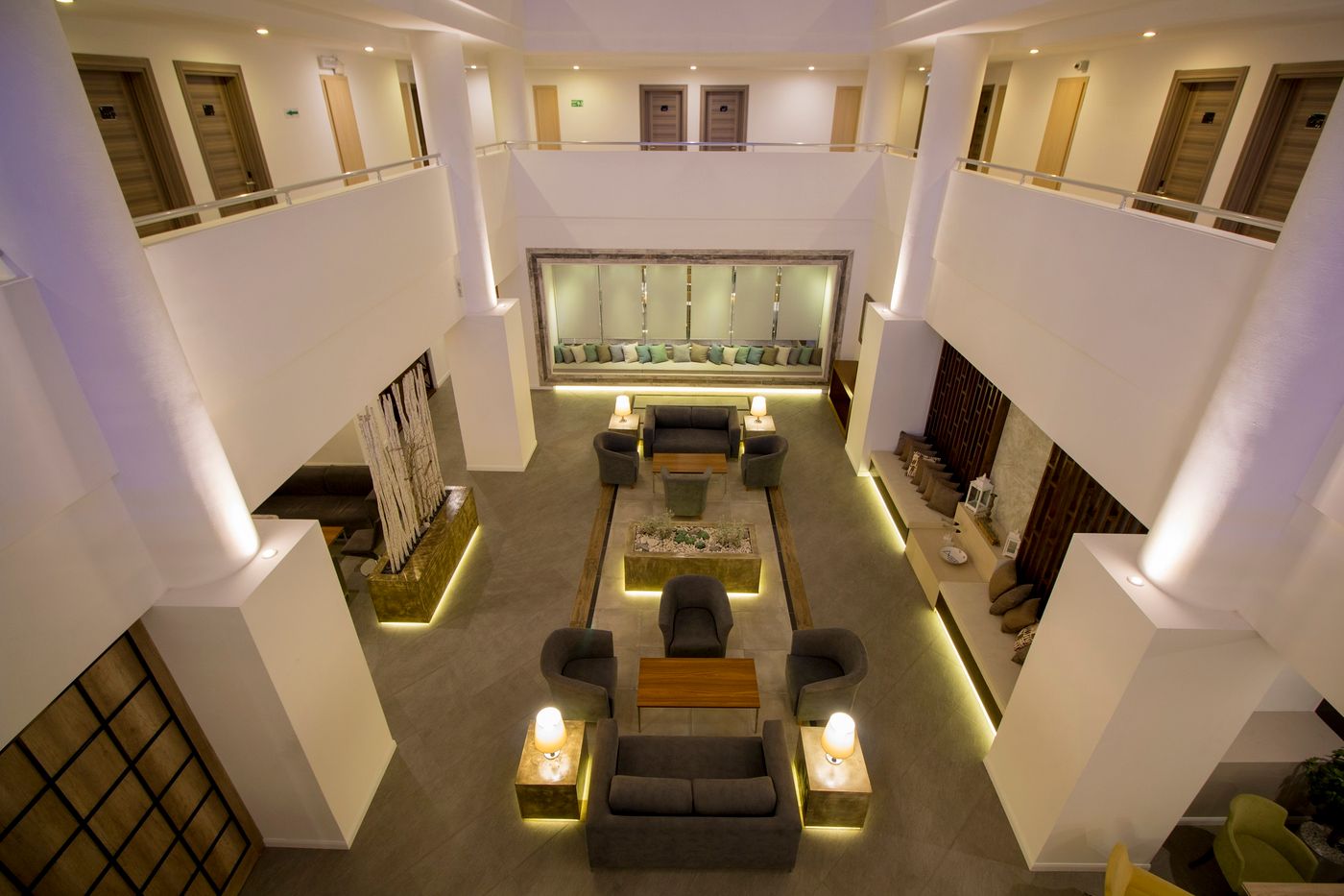 Munamar-Beach-Residence-Lobby-43