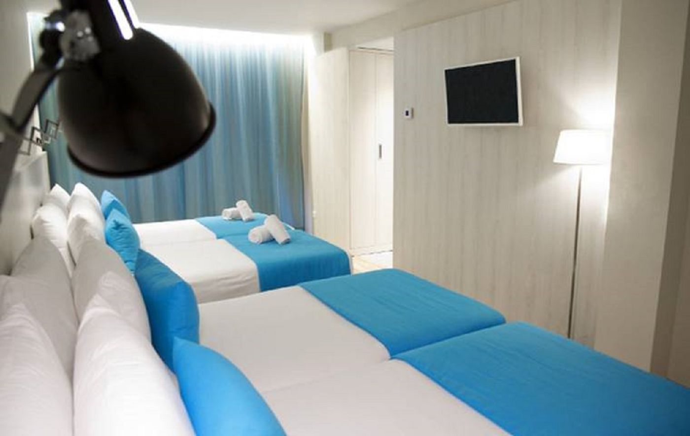 Fergus-Maripins-Room-16