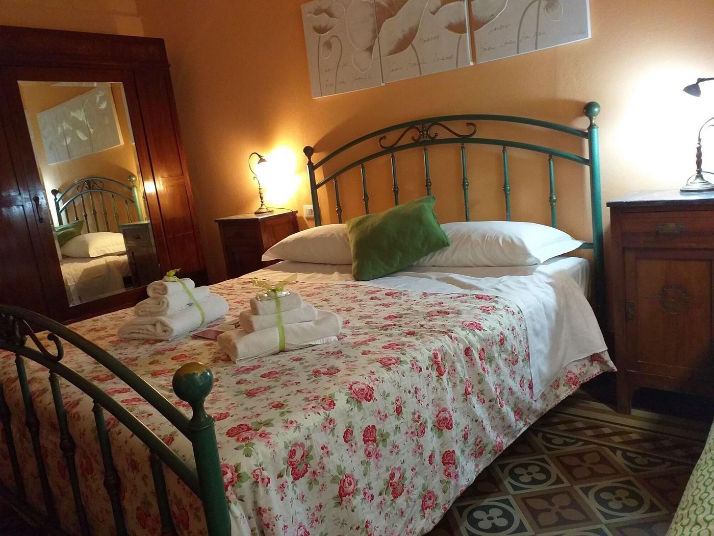 LuccaCharm-Italy-LUCCA -Room-9