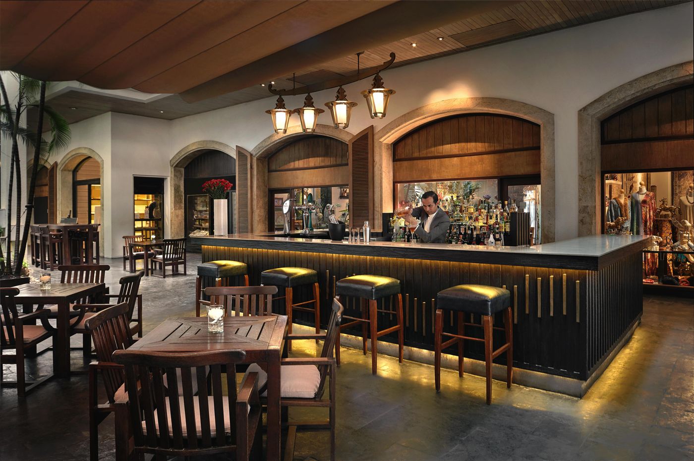 Anantara-Siam-Bangkok-Bar-19