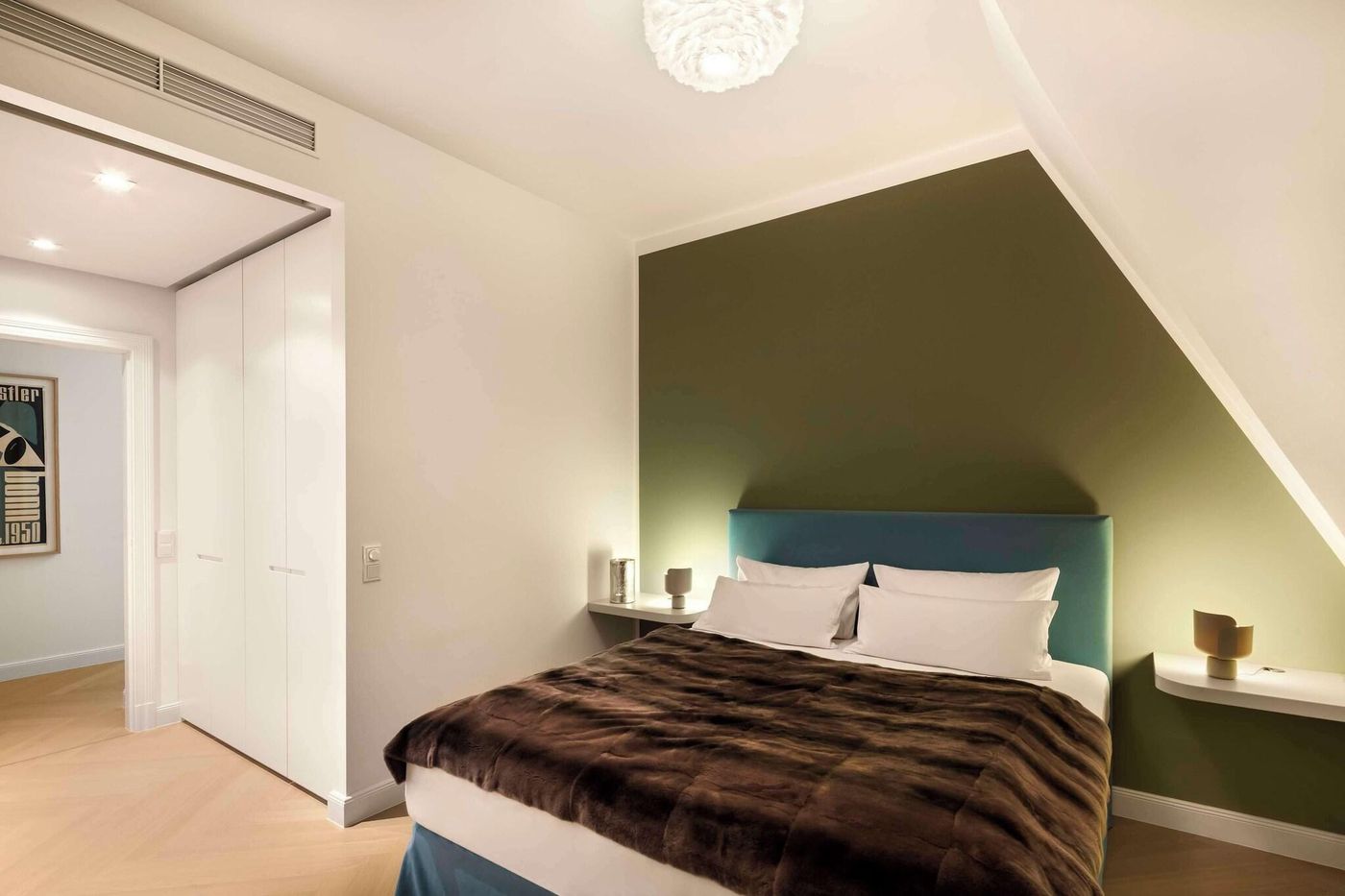 Lux-11-Berlin-Mitte-Room-34