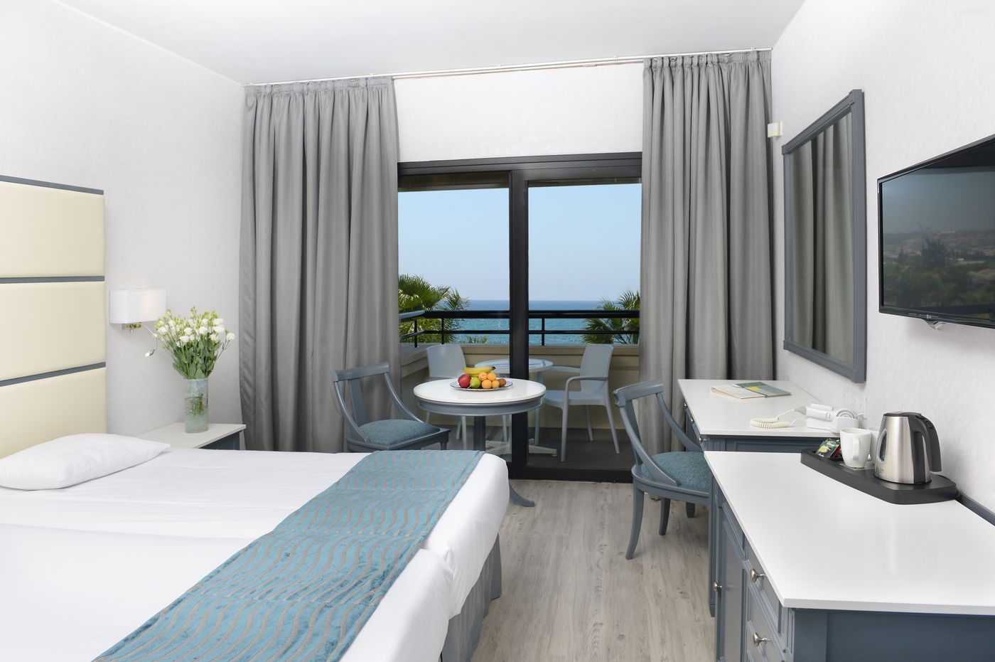 Palm Beach Hotel and Bungalows