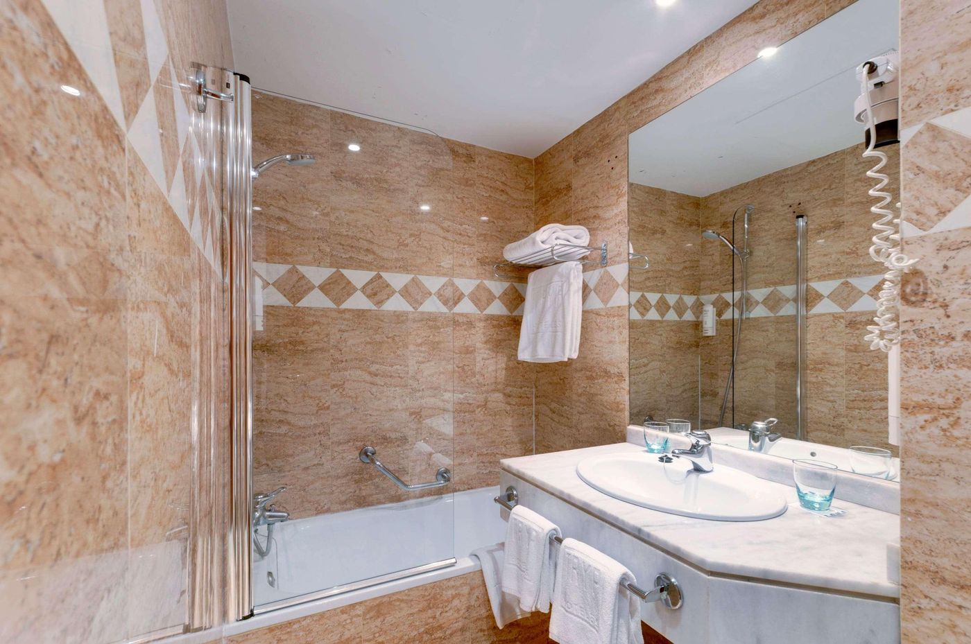 Hotel-Madrid-Centro-Affiliated-by-Melia-Room-21