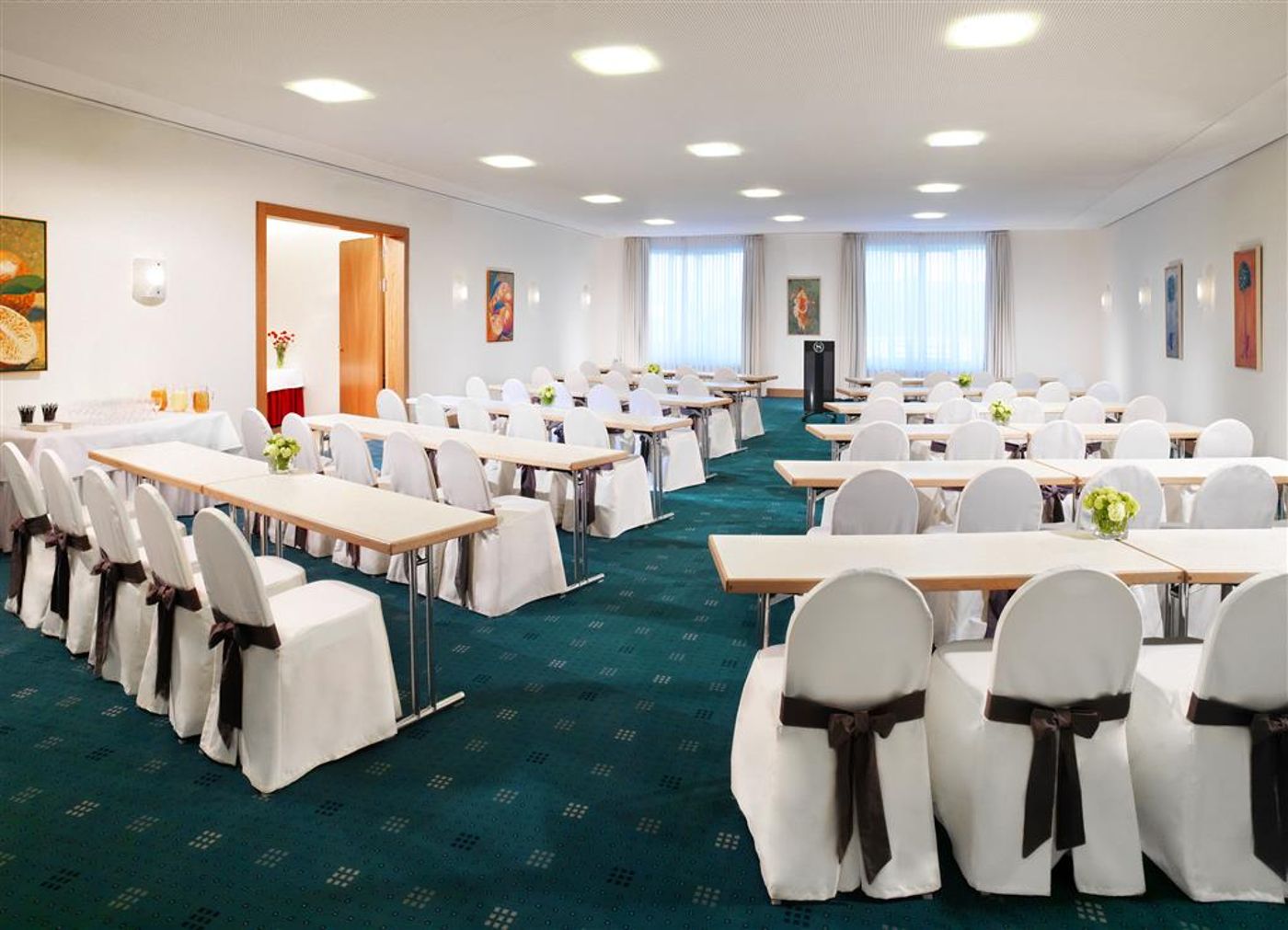 Sheraton Carlton Hotel Nürnberg-Germany-Nurenberg-General view-2