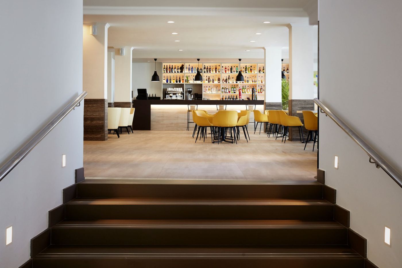 Las-Arenas-Affiliated-by-Melia-Bar-48