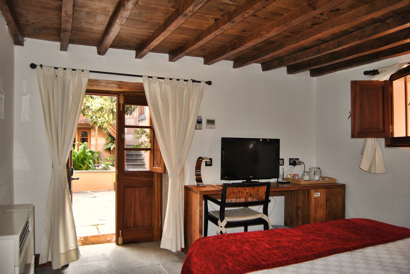 Hotel-Rural-El-Mondalon-Room-35