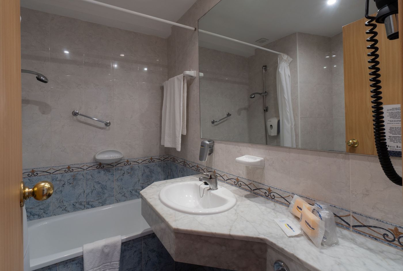 MedPlaya-Hotel-Alba-Beach-Room-16