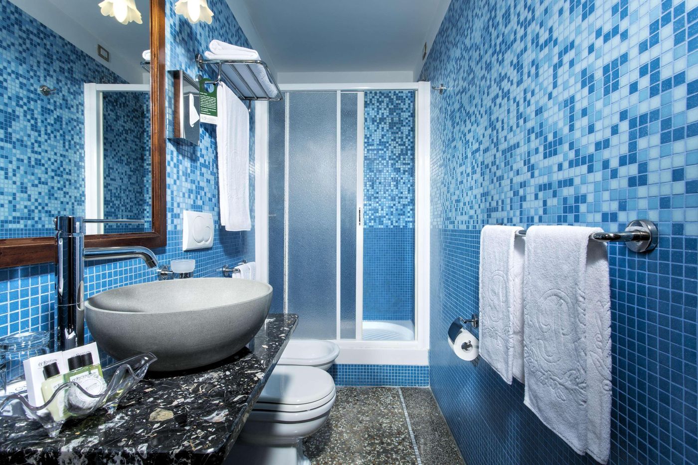 Golden-Tulip-Rome-Piram-Room-37