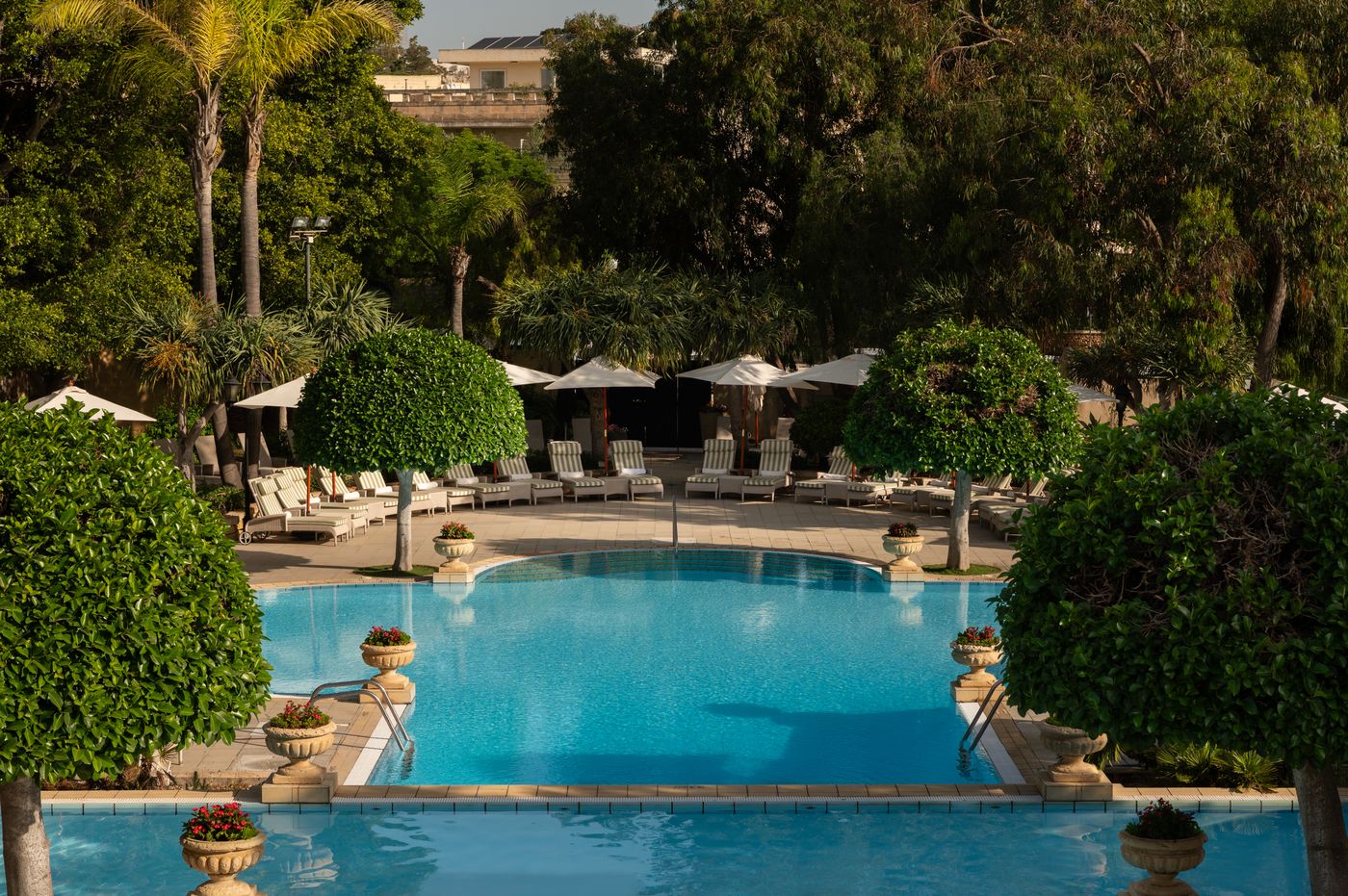 Corinthia-Palace-Hotel-Pool-2
