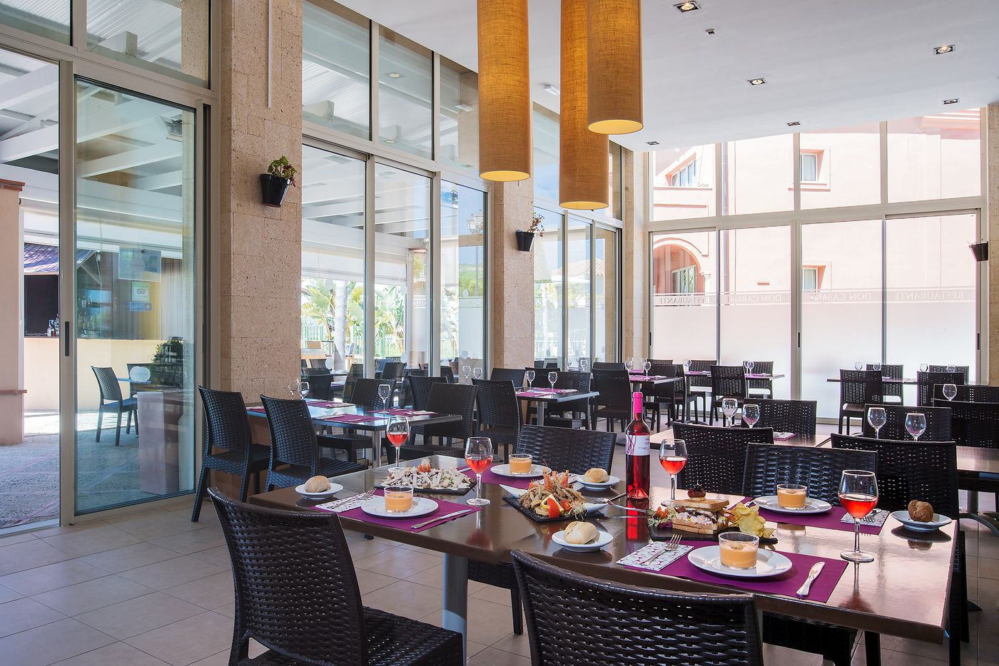 Pierre---Vacances-Terrazas-Costa-del-Sol-Restaurant-48