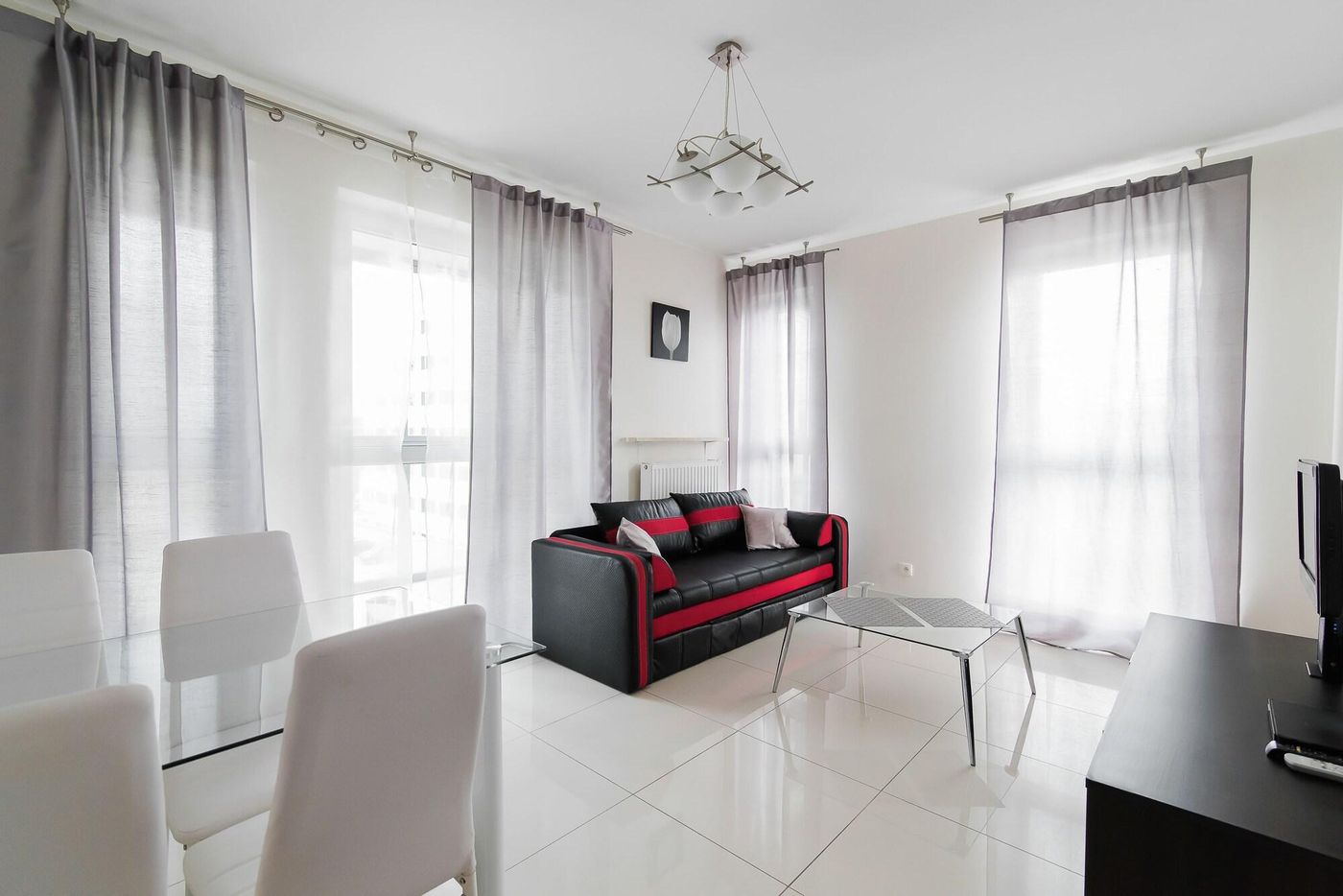 Senator-Warsaw-Apartments-Room-12