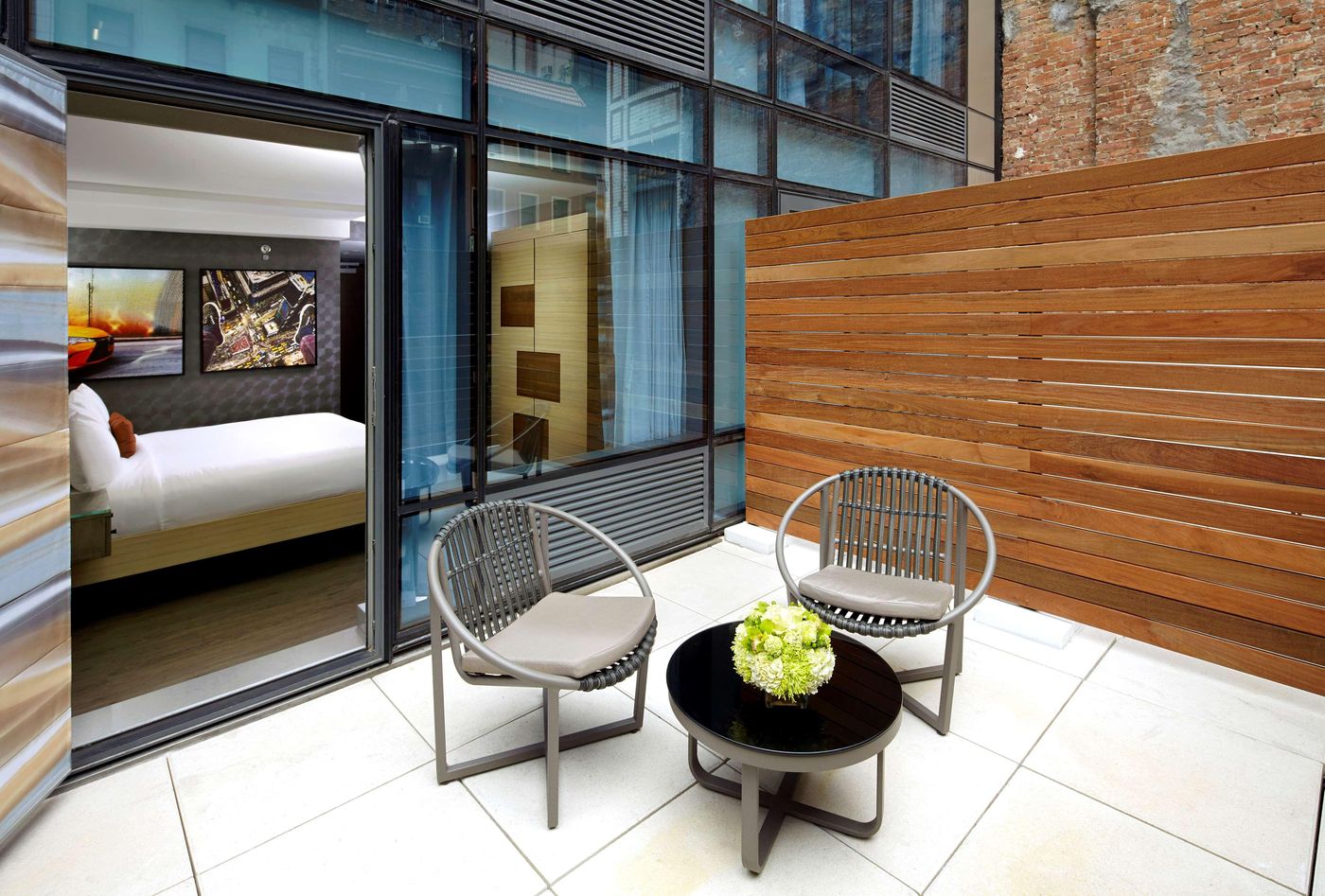 Hilton-Garden-Inn-New-York-Times-Square-North-Room-1