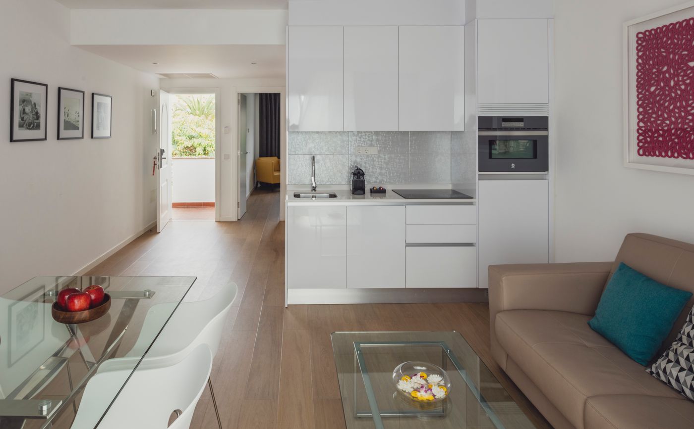 Flamingo-Beach-Mate-Room-26