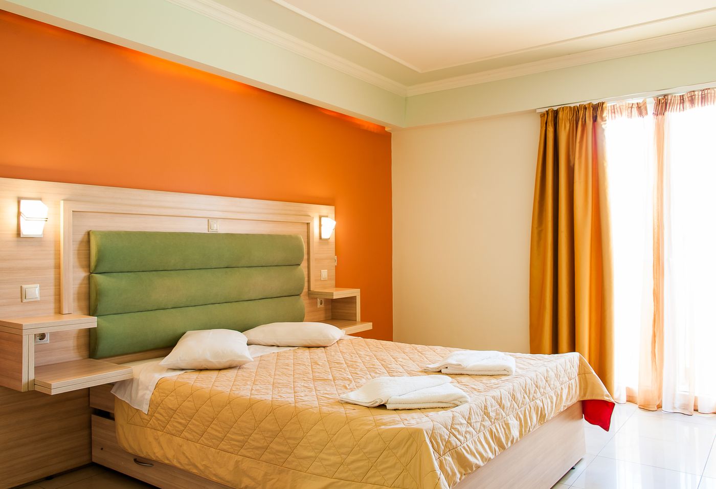 Zante Plaza Hotel & Apartments