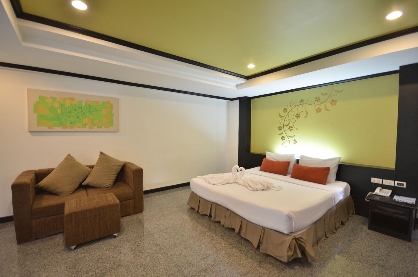 Heritage-Hotels-Sathorn-Room-11