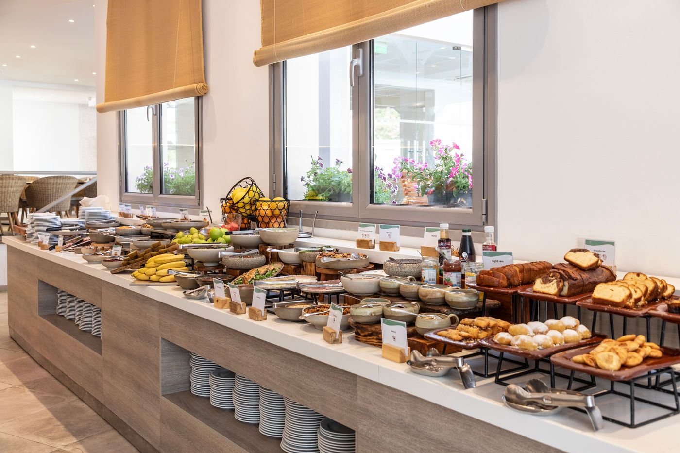 Louis-St-Elias-Resort---Waterpark-Restaurant-62