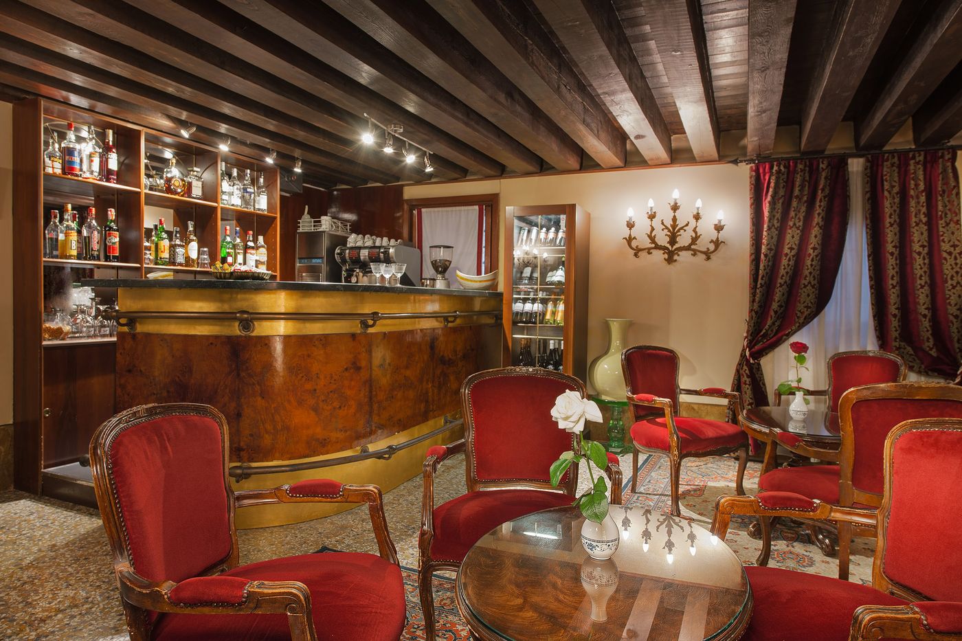 San-Cassiano-Residenza-D-Epoca-Bar-7