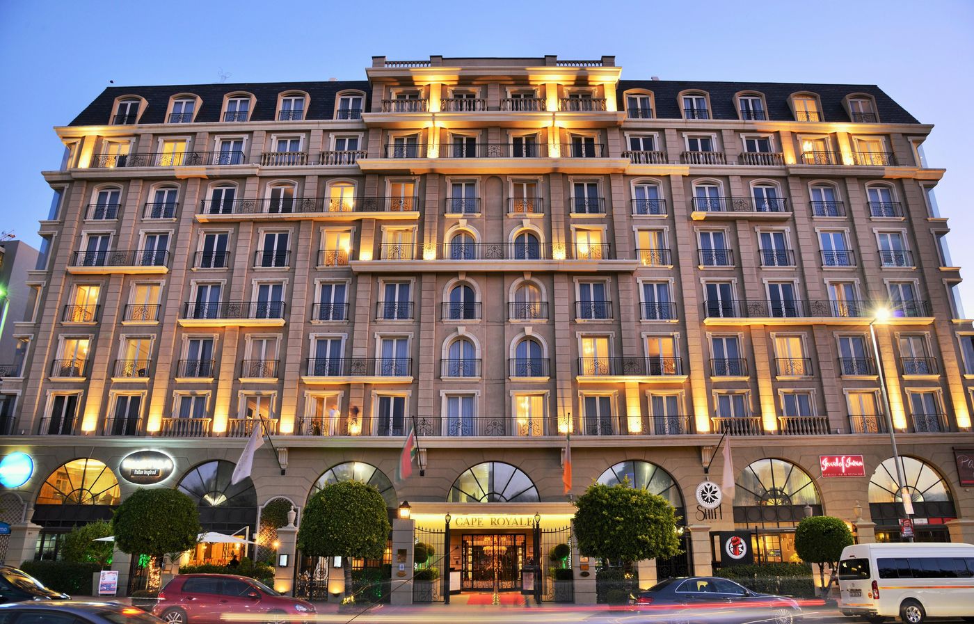 Cape-Royale-Luxury-Hotel-General-view-3
