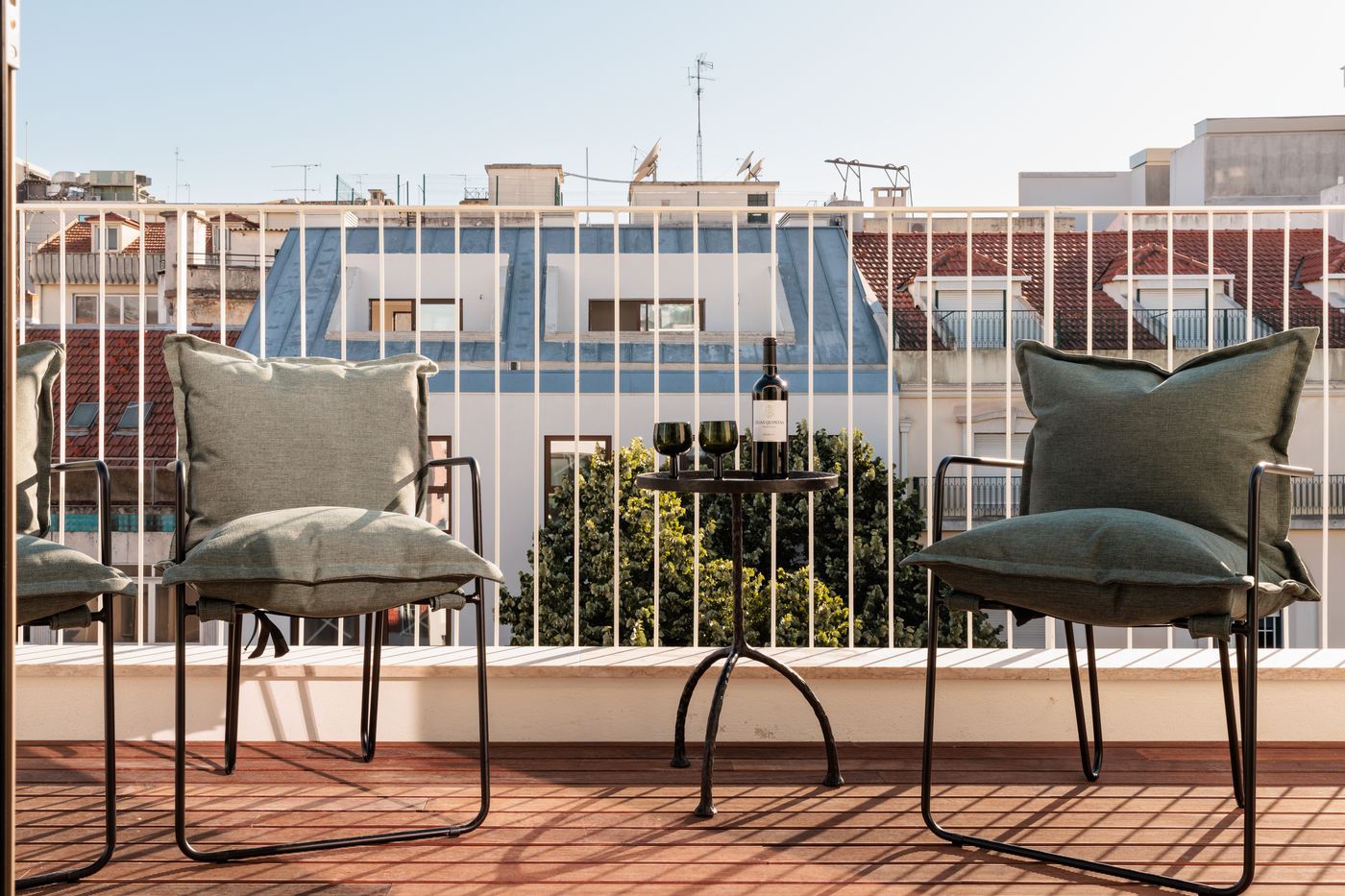 Locke-De-Santa-Joana-Room-71