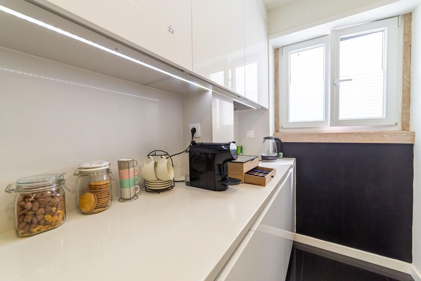 Industrial Lisbon Apartment - Adults Only-Portugal-LISBON-Room-8