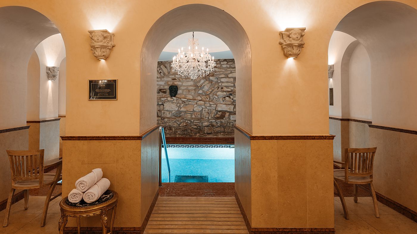 Alchymist-Grand-Hotel-And-Spa-Pool-43