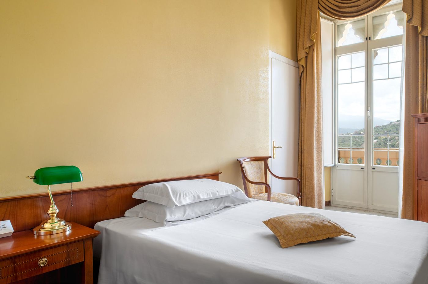 Excelsior-Palace-Room-31