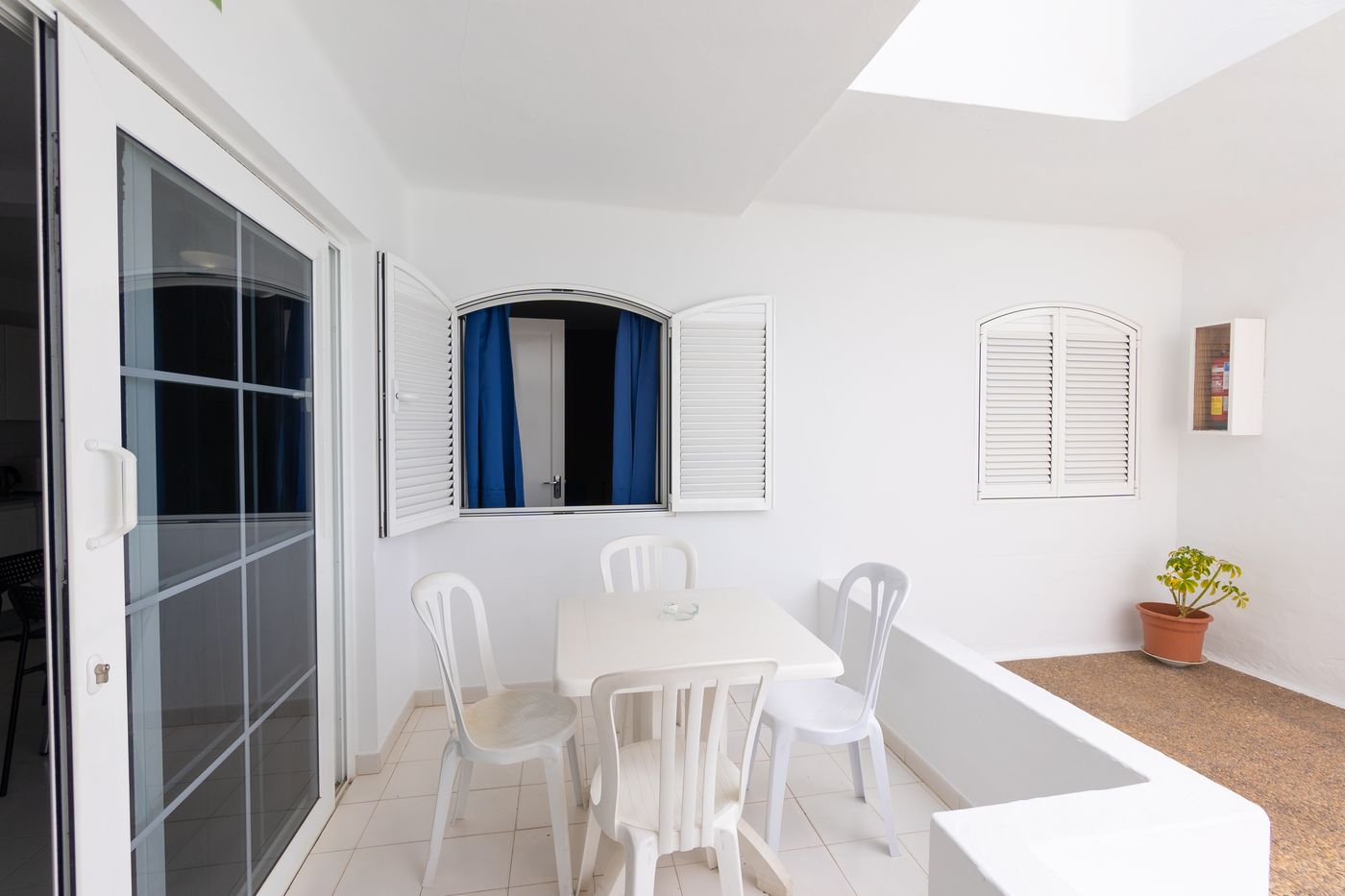 Vista-Mar-Apartments-Room-51