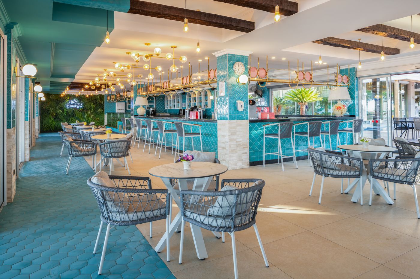 Quatro Famıly Club Dem