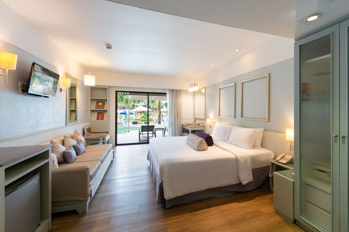 Katathani Phuket Beach Resort