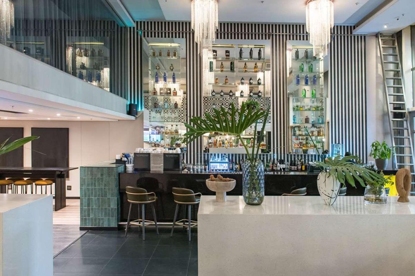 Doubletree-by-Hilton-Cape-Town-General-view-16