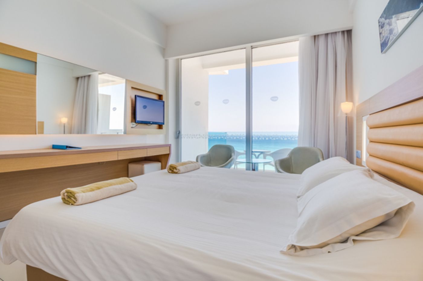 Vrissaki Beach Hotel