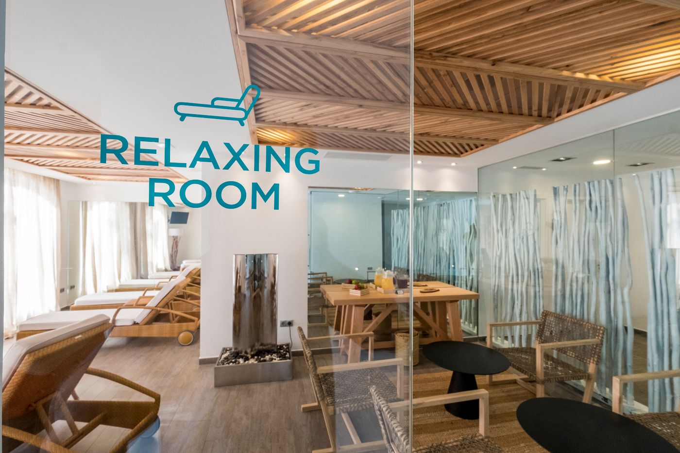 Casas-del-Lago-Hotel---Beach-Club-Sports-and-Entertainment-29