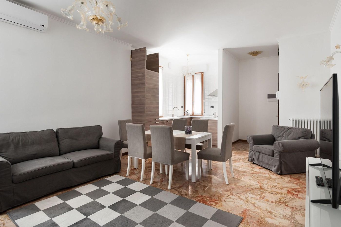 Hotel-Montecarlo-Room-41