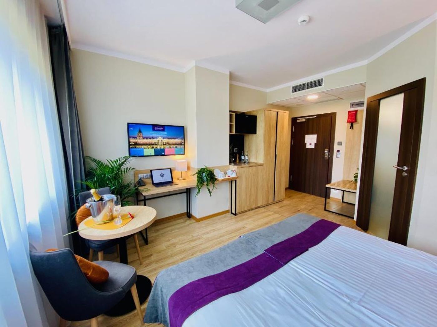 Conrad-Comfort-Aparthotel-Room-19