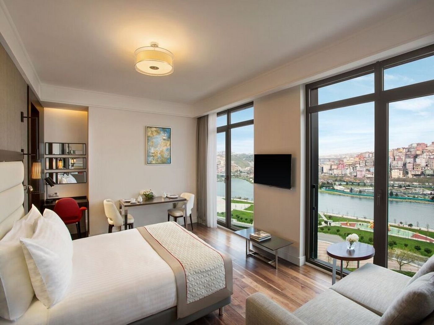 Movenpick-Hotel-Istanbul-Golden-Horn-Room-38