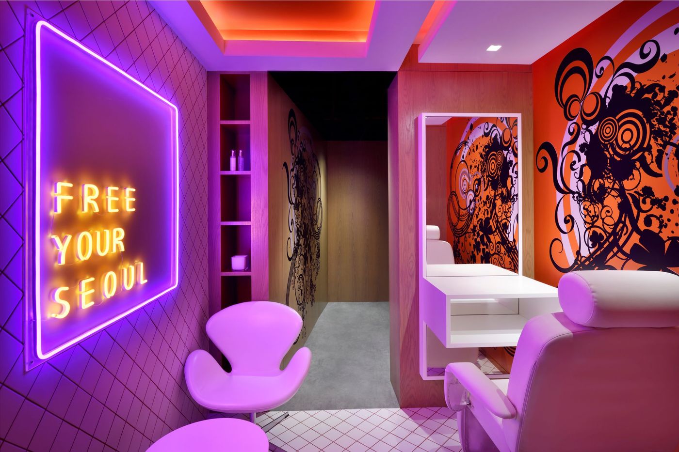 Movenpick-Bur-Dubai-Sports-and-Entertainment-66