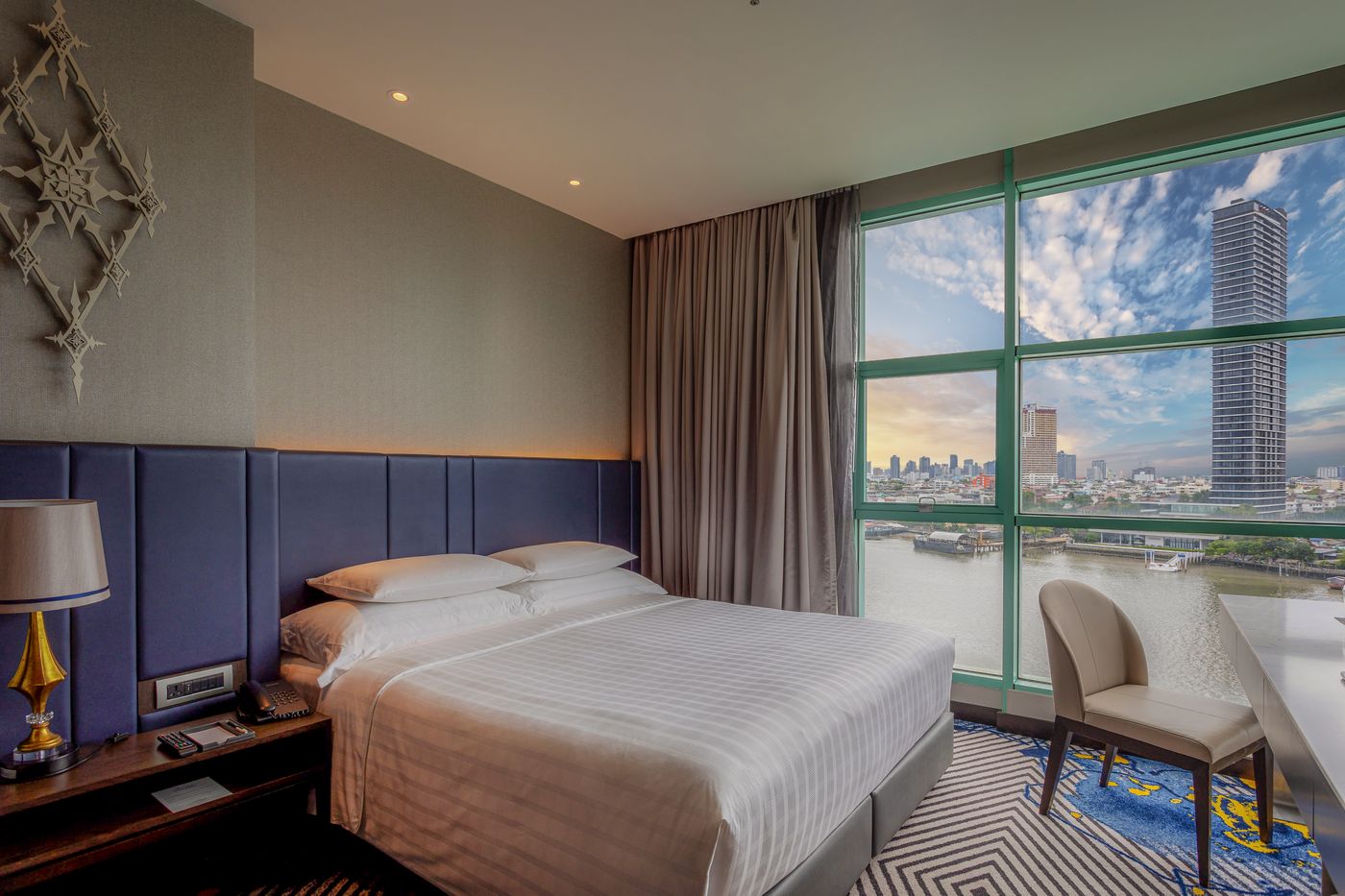 Chatrium-Hotel-Riverside-Bangkok-Room-58