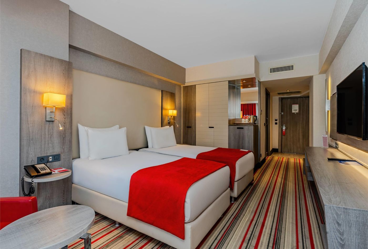 Ramada-Plaza-Izmir-Room-13