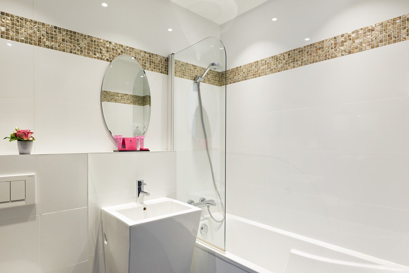 Antin-Trinite-Room-16