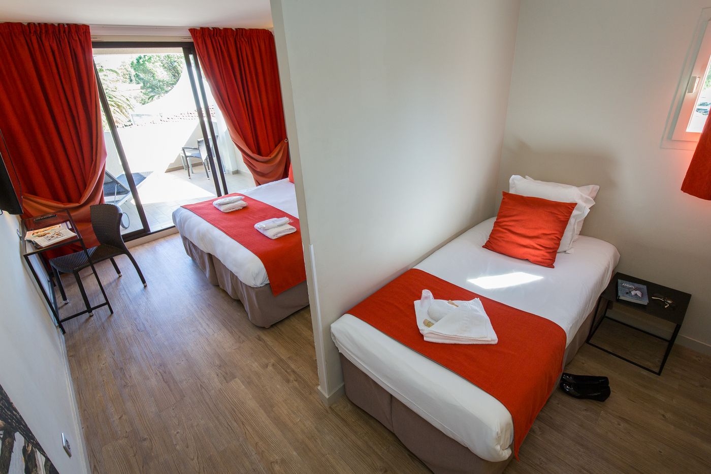 SOWELL-HOTELS-Saint-Tropez-Room-23