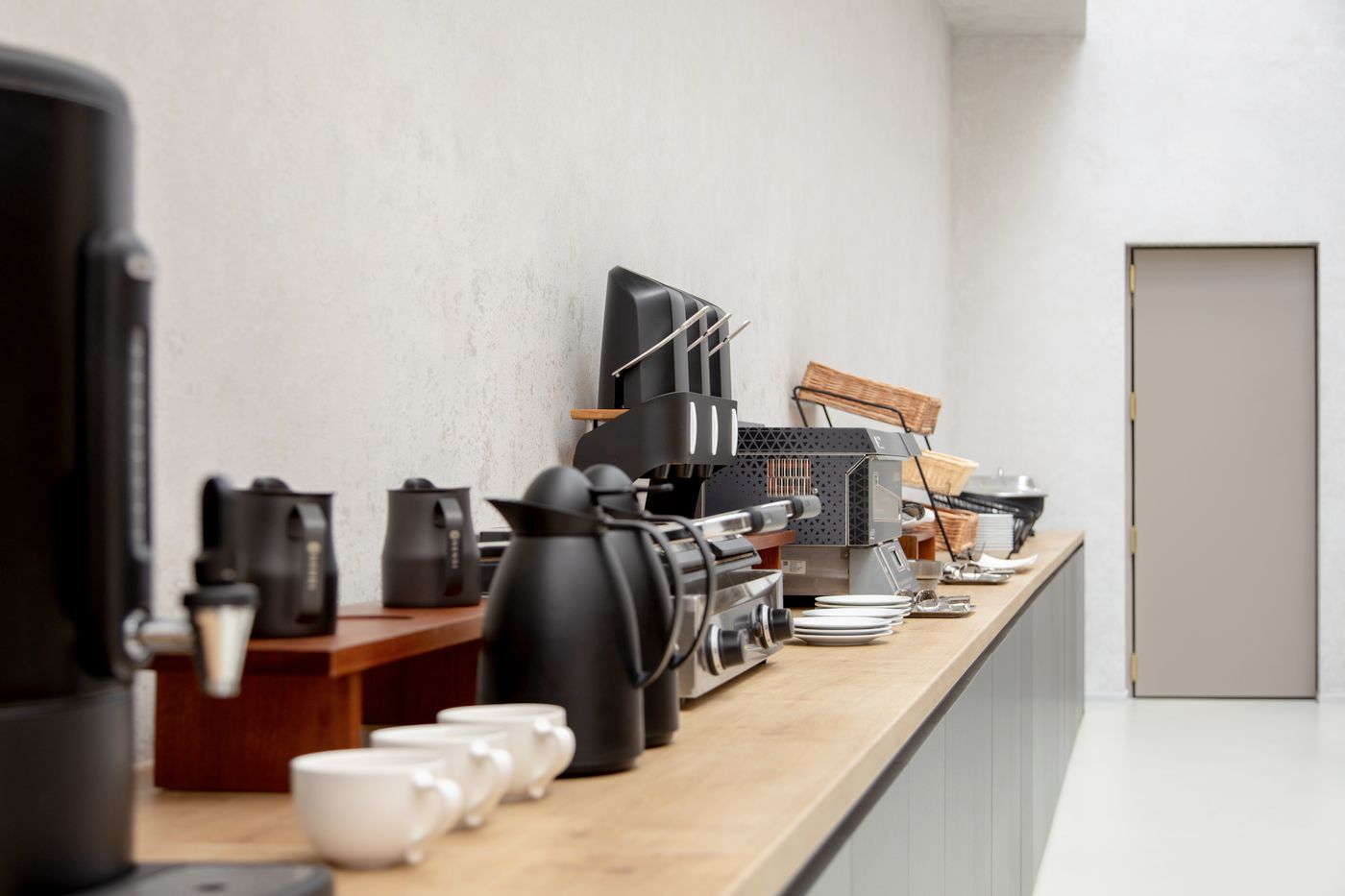 The-Amberlyn-Suite-Hotel-Restaurant-22