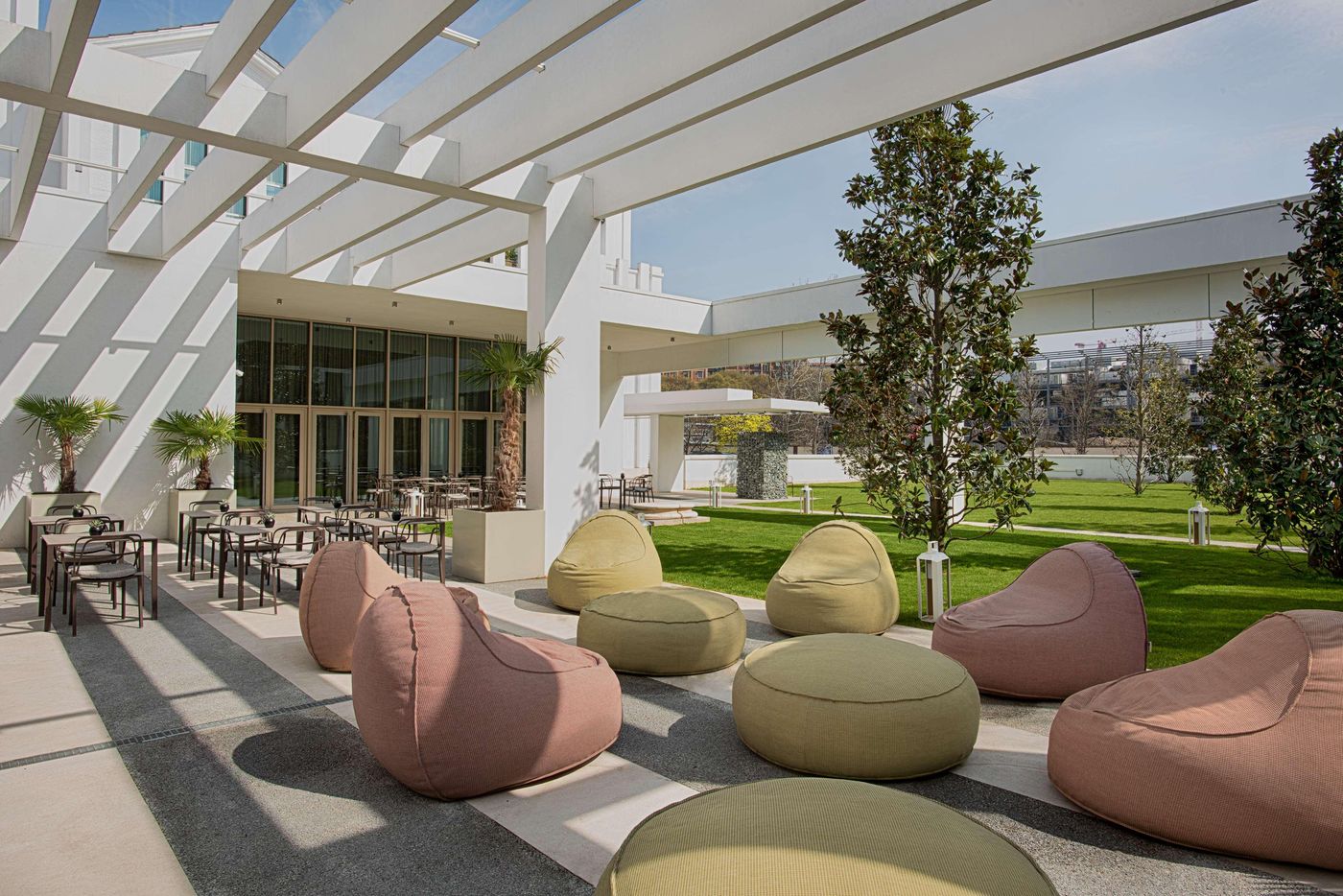 NH-Collection-Milano-CityLife-General-view-62