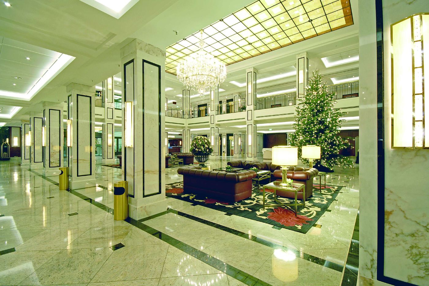JW-Marriott-Hotel-Berlin-Lobby-23