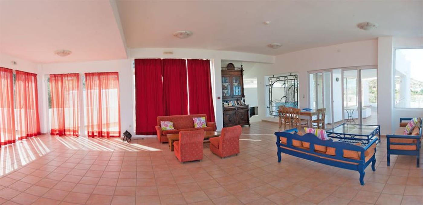 Best-Western-Sunshine-Village-Lobby-28