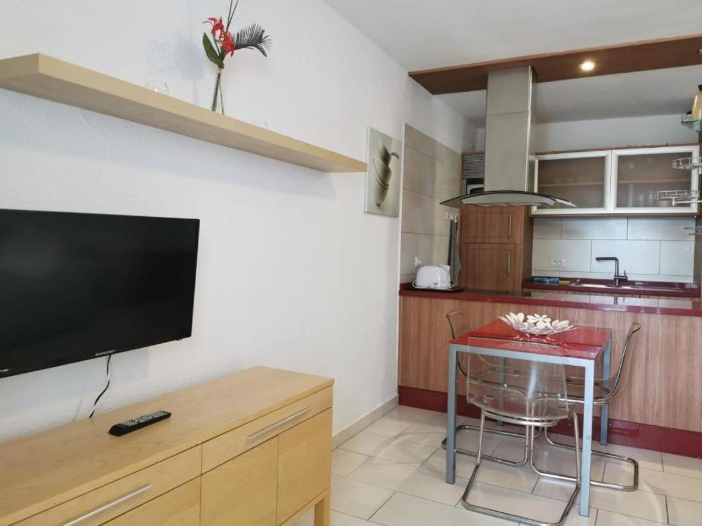 Malibu-Park-Hotel-Room-23