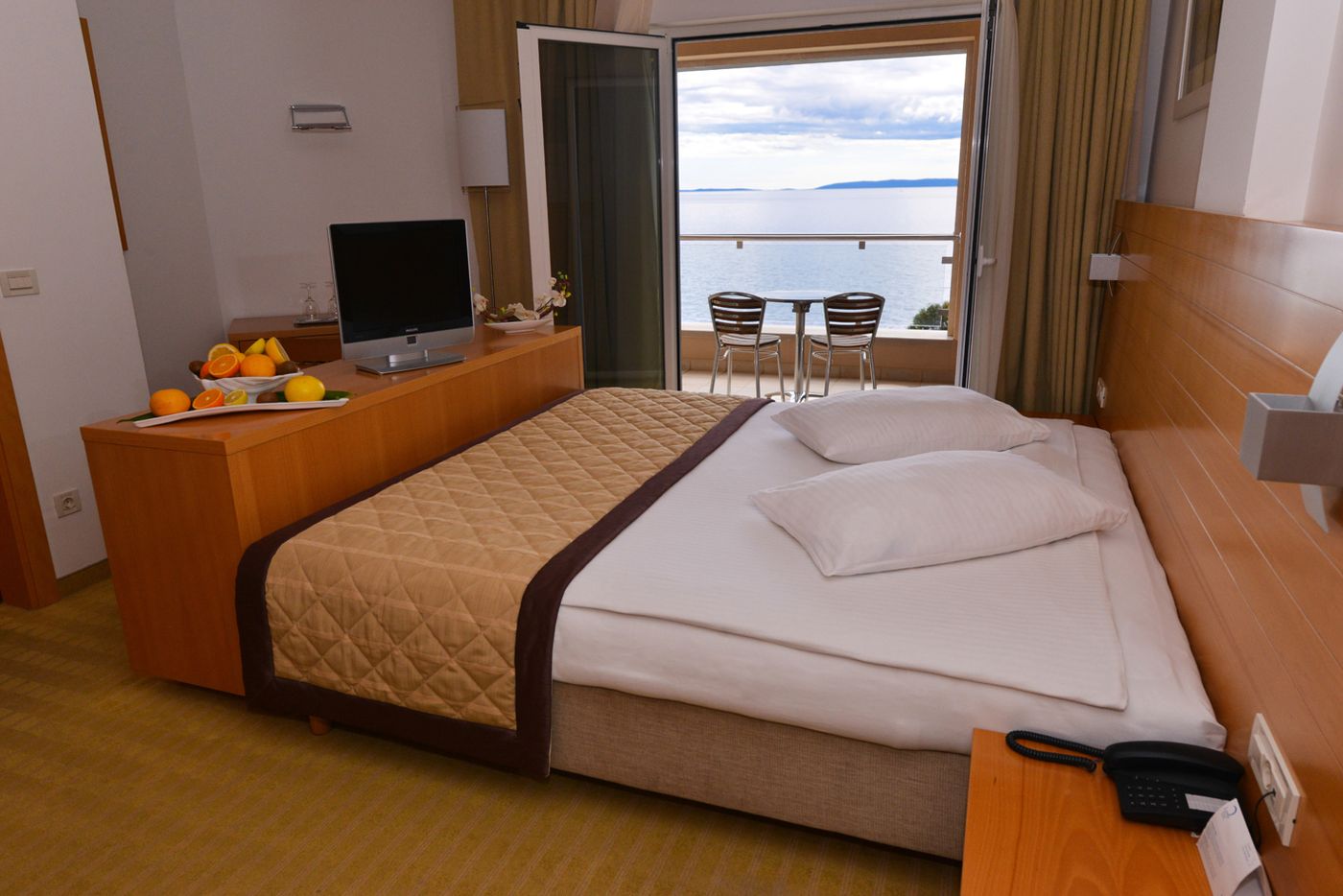 Luna-Island-Hotel-Room-22