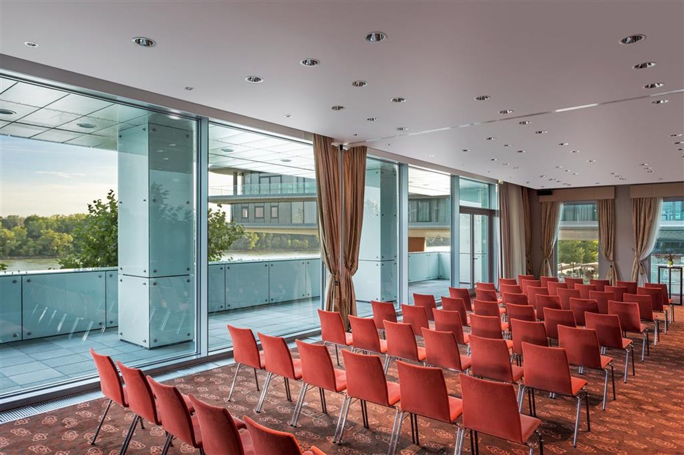 Grand Hotel River Park-Slovakia-BRATISLAVA-General view-7