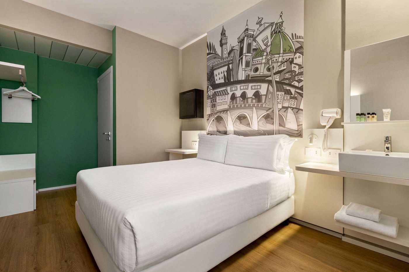 Wyndham-Garden-Florence-Room-6