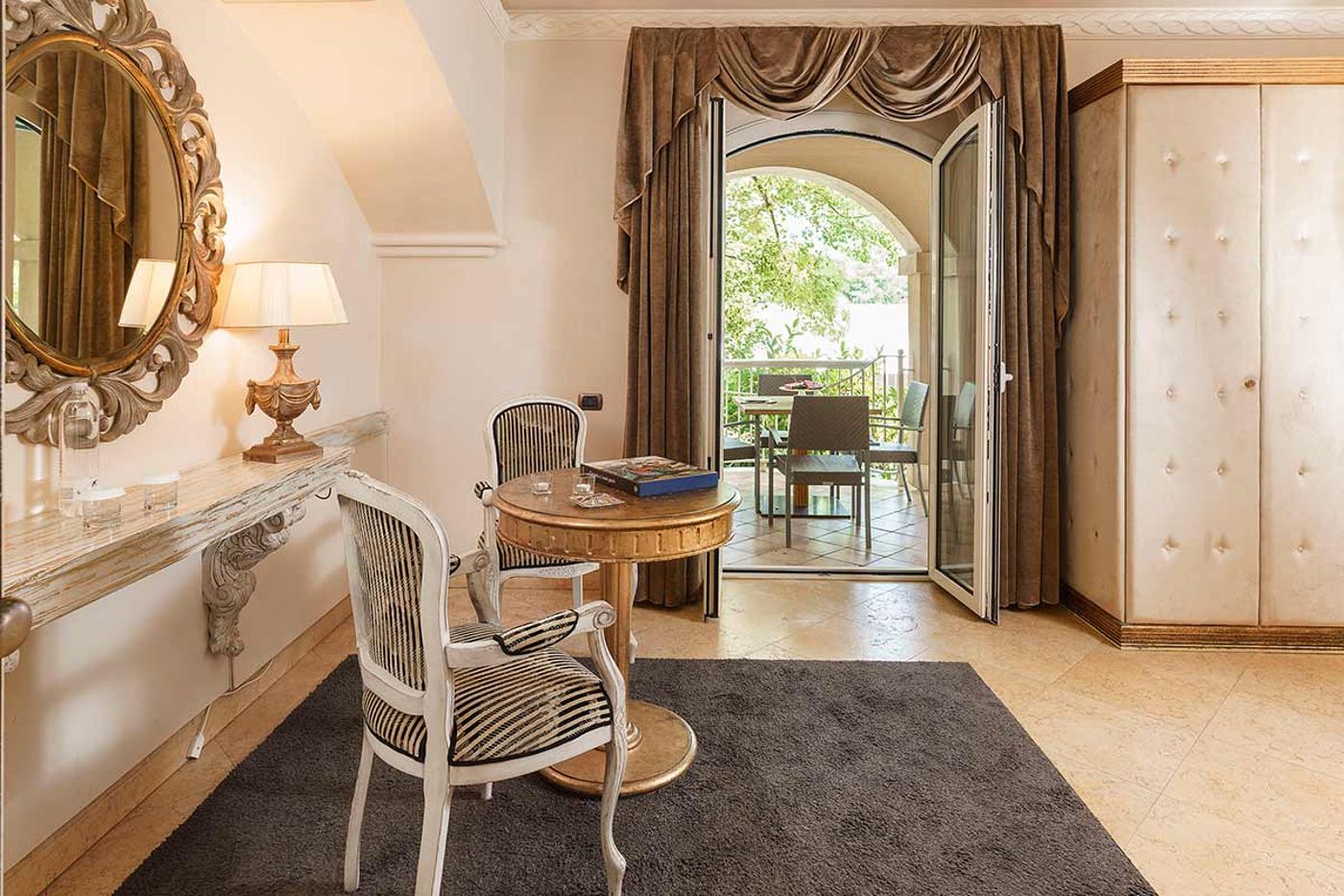 Romano-Palace-Luxury-Hotel-Room-51