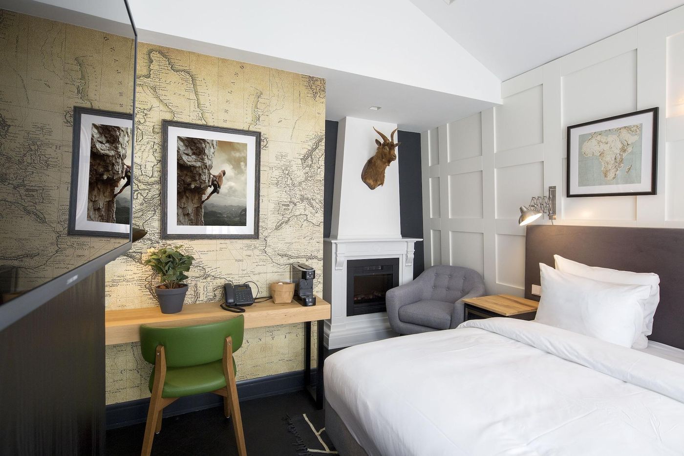 The-Highland-House-Room-5